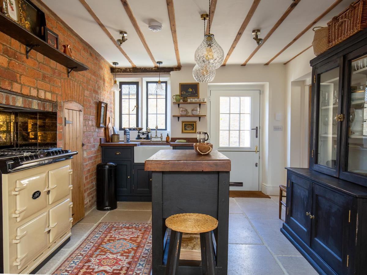 Little Oakley Cottage Sandford St Martin Extérieur photo